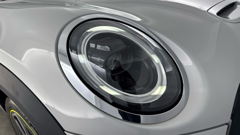 MINI Hatchback 135kW Cooper S Level 1 33kWh 3dr Auto Electric Hatchback